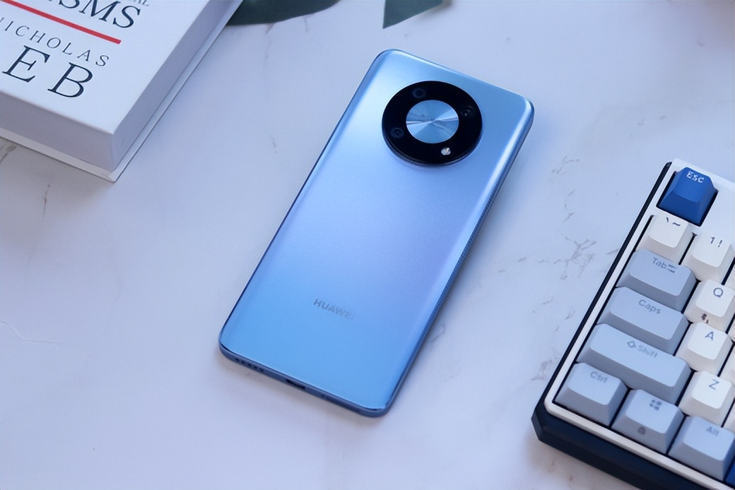 华为nova6一款被低估的千元机,被低估的千元机小米cc9e评测