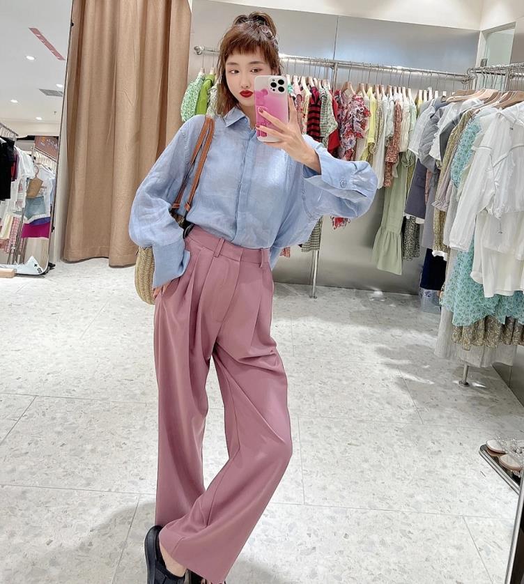 今夏穿蓝色衣服,今夏流行穿蓝粉时髦又高级