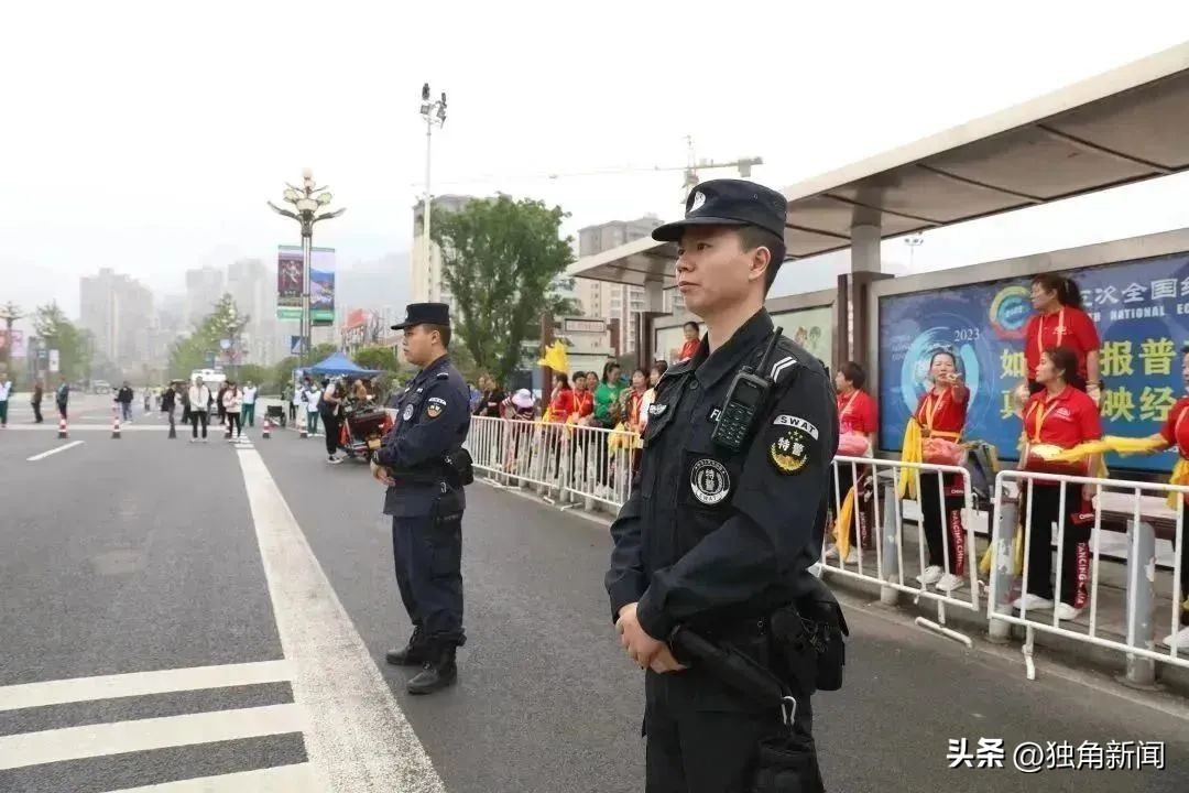 万人激情赛跑马拉松,四川万人马拉松
