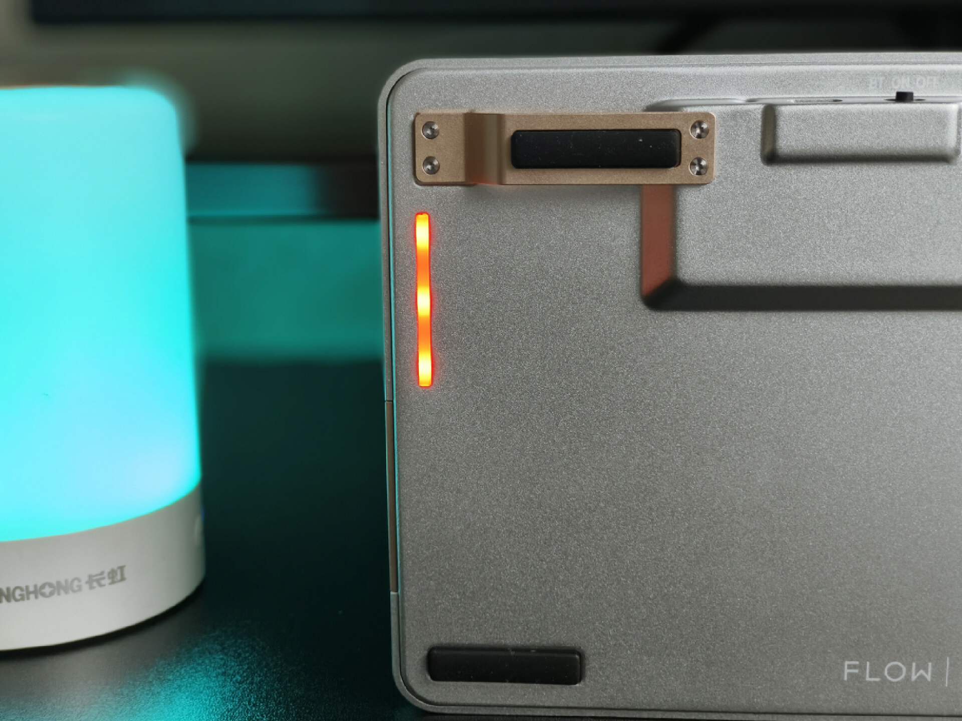 洛斐小顺键盘如何切换设备,洛斐小顺键盘可以自己换轴体吗