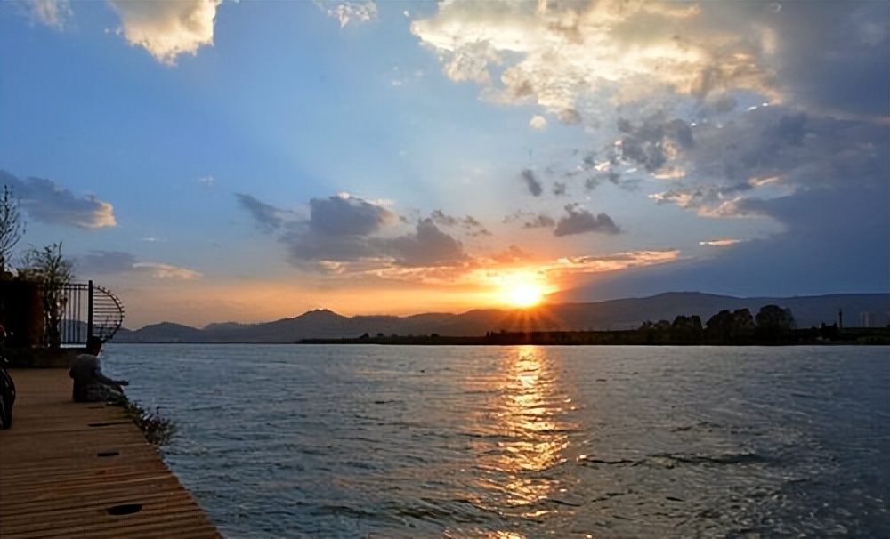 清水绿岸,清水绿岸鱼翔浅底