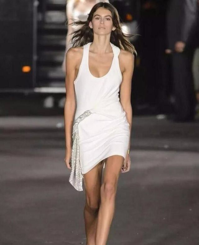 美国美女模特跳舞,美国模特亚历克斯