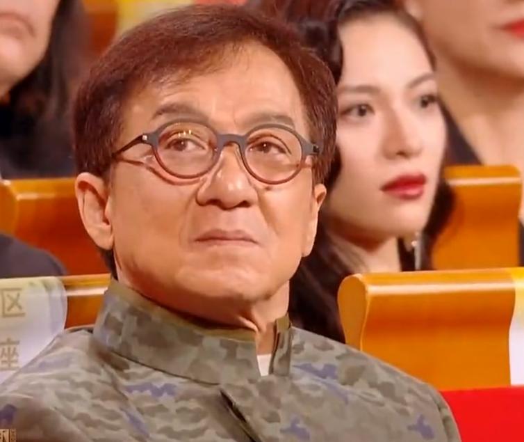 吴京黄渤成龙颁奖晚会,黄渤沈腾忘词完整版