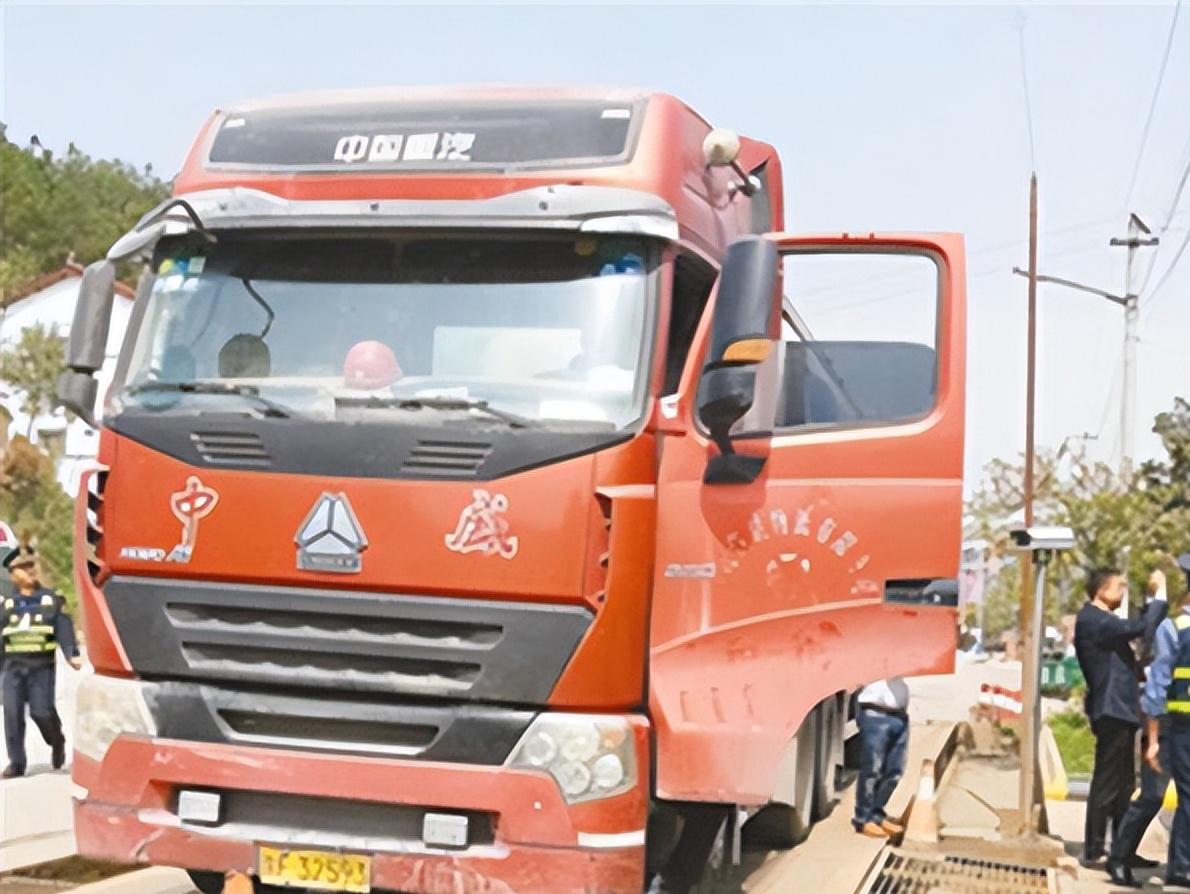 货车驾驶员辛苦吗,货车司机辛苦经典句子