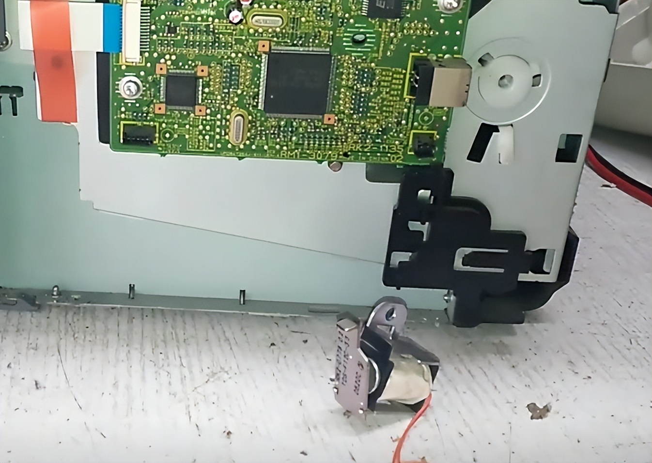 佳能2900打印机打印卡纸怎么解决,佳能打印机2900第二张卡纸怎么弄