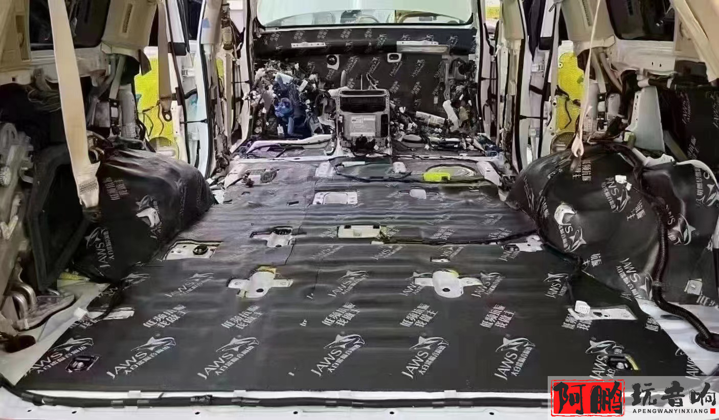 深圳兰德酷路泽音响改装升级,乌鲁木齐兰德酷路泽音响改装