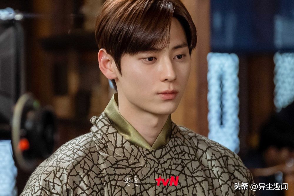盘点韩国十大惊艳美男,盘点韩国颜值超高男明星