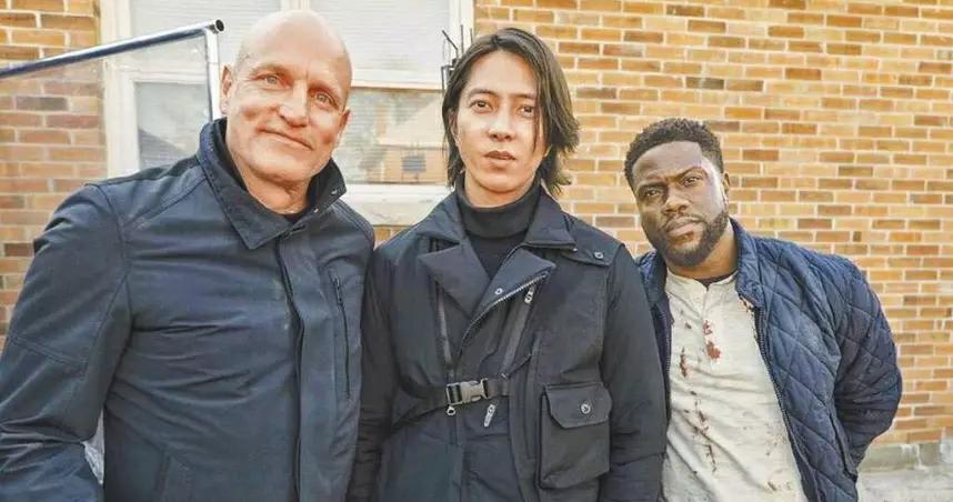 日本花*男美**秀八块腹肌爆上热搜！网友傻眼：这是快40岁的人？