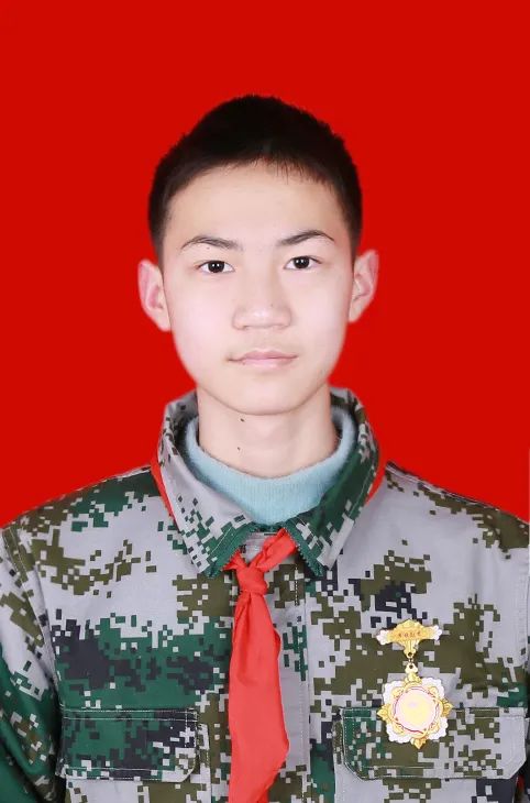 速来围观，七八年级这些望兵石少年获得军校最高荣誉奖章