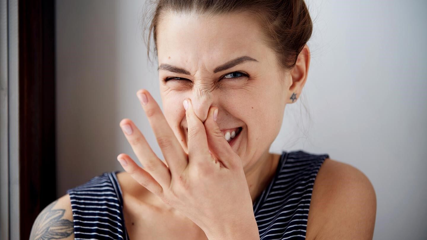 为什么人类的排泄物都是臭的？吃下去对身体有害吗？有人曾试过