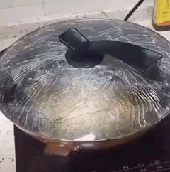 神回复：把儿子头弹破了，老婆马上回家怎么办？我只想留条命