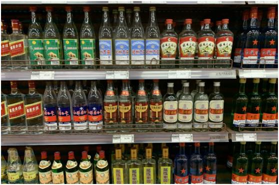 山东一大爷白酒单火了，3款廉价酒竟排在首位，花钱不多皆为好酒