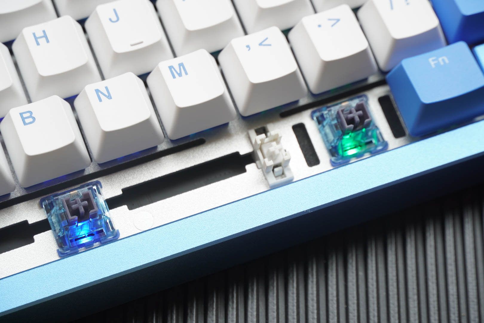 黑爵104机械键盘测评,黑爵哪一款键盘实用性高