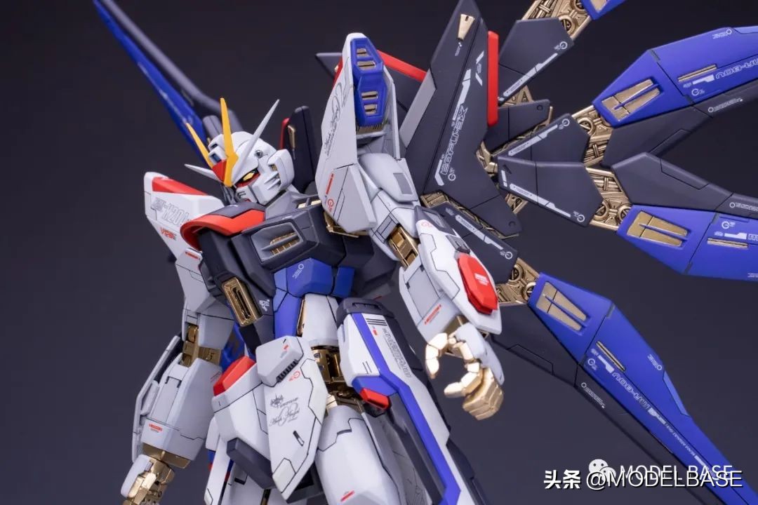 万代mg巴巴托斯喷涂场景重现,万代mgex强袭自由板件