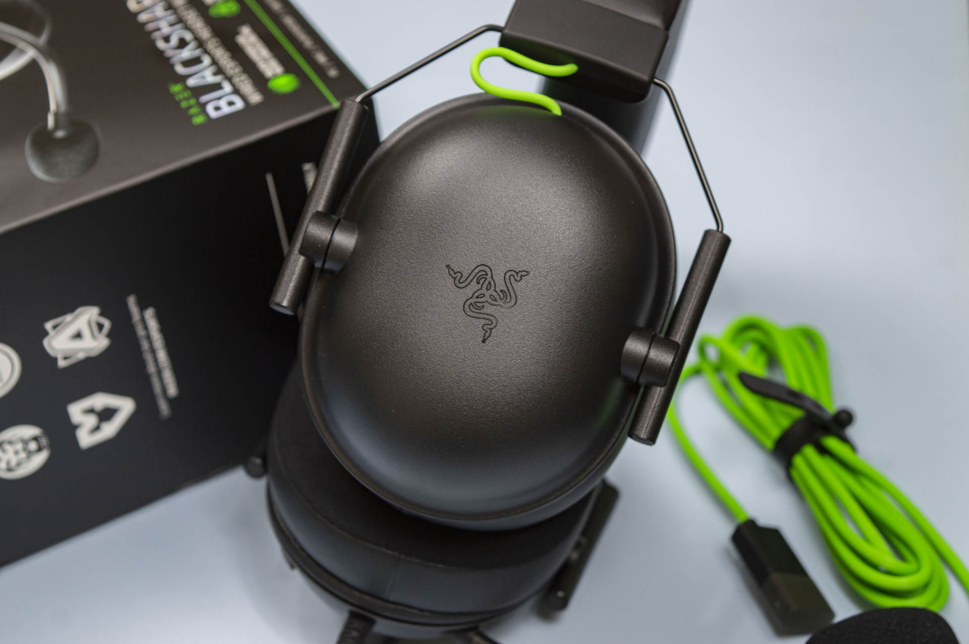 razer雷蛇旋风黑鲨v2x和平精英,雷蛇旋风黑鲨V2游戏耳机