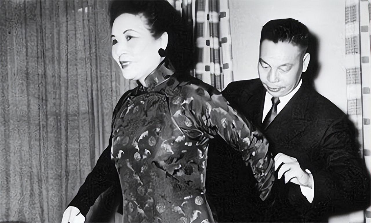 宋美龄游武当山遇老道,宋美龄去武当山游玩