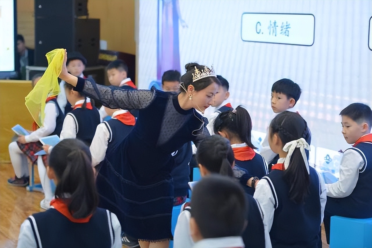 成都双林小学老师,双林小学历任校长