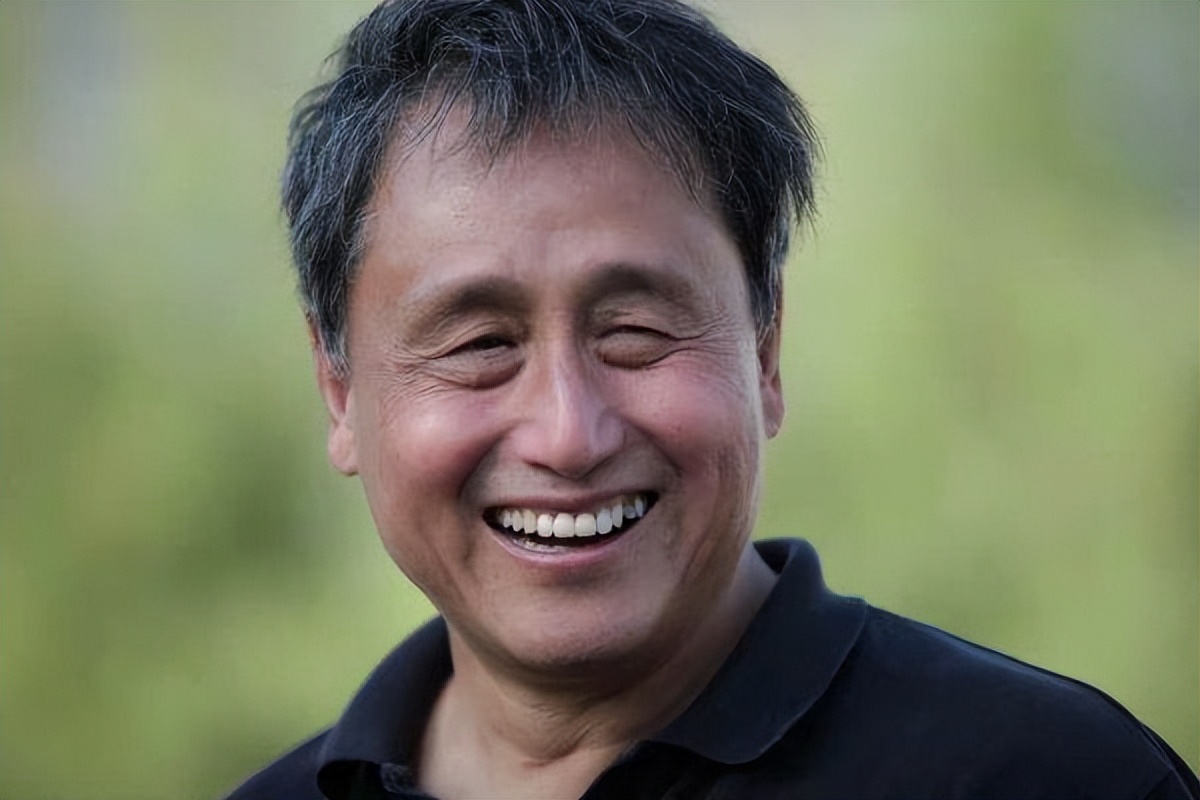 詹俊解说踢球,詹俊足球解说词