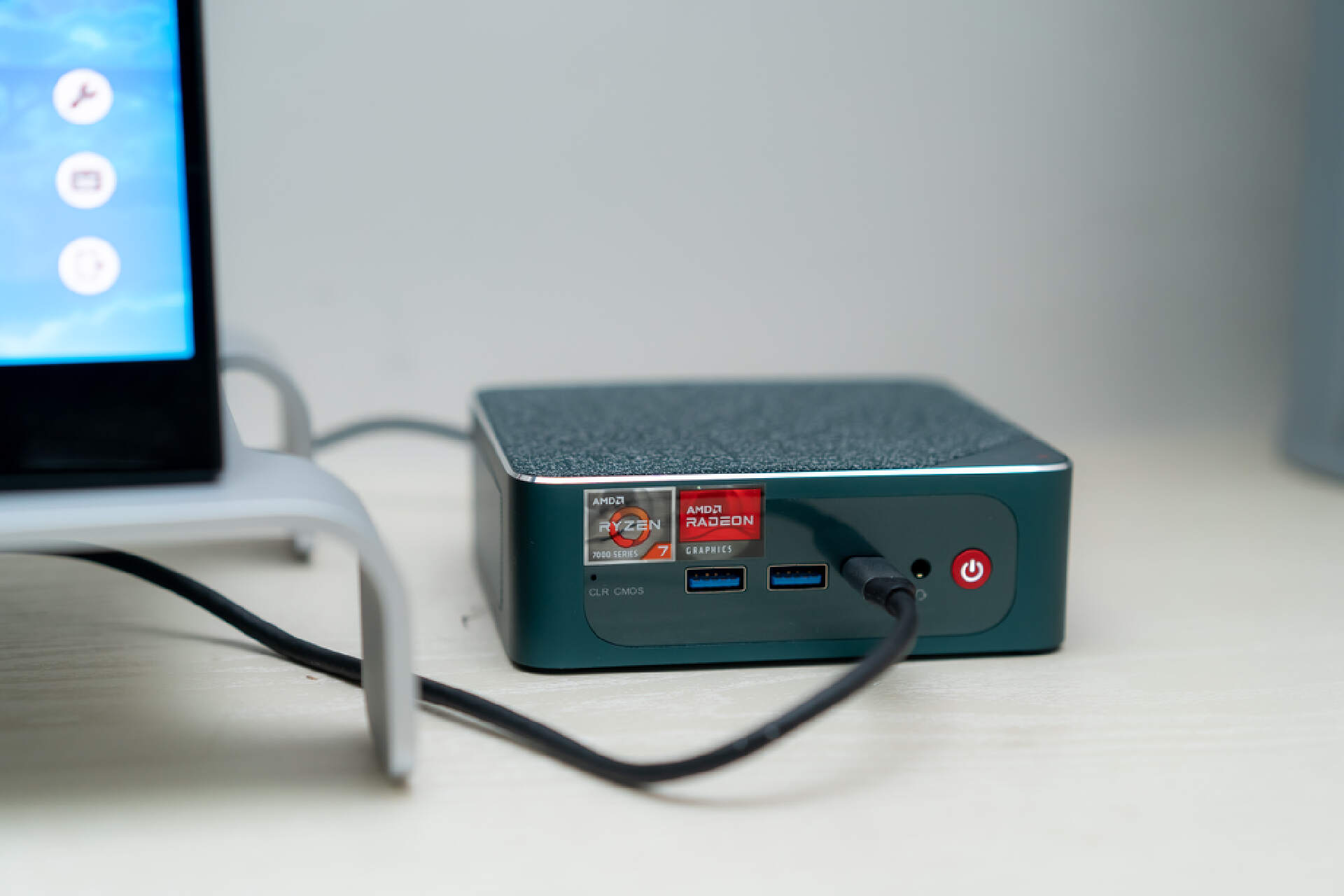 迷你主机=智商税？我撸了一台回来，发现比笔记本更香