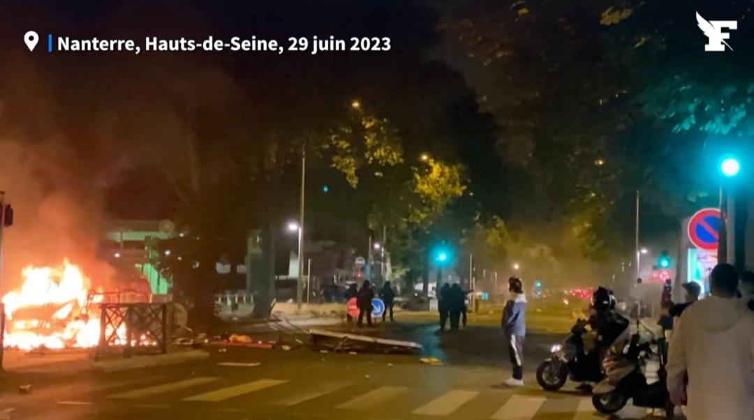 法国50年来最严重骚乱原因,法国发生骚乱的原因是什么