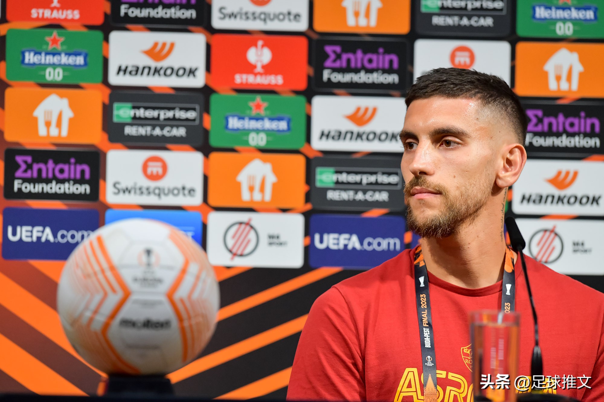 欧联杯丨欧战决赛之王决战罗马塞维利亚争王中王