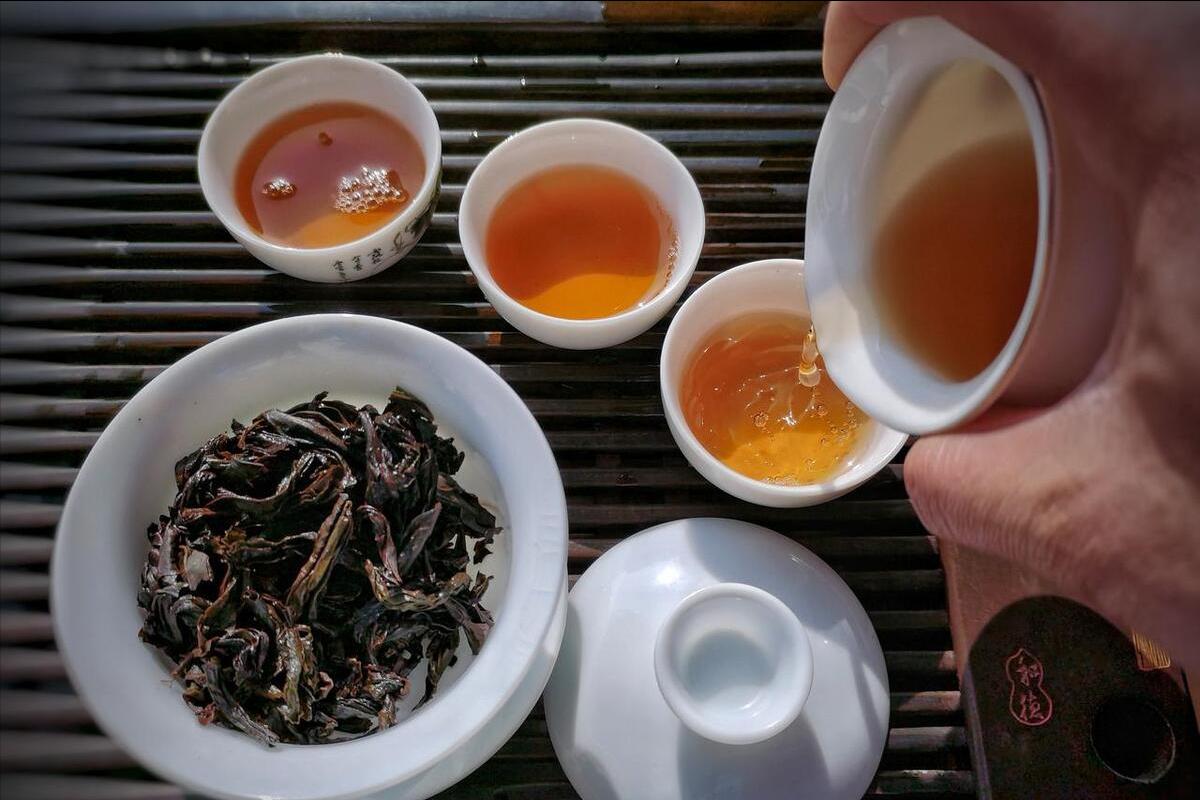 明日端午节,提醒老年人多吃“2豆”,多喝“4茶”,解疲劳更健康