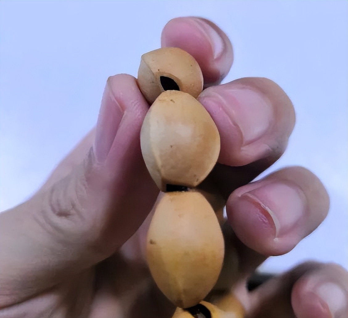 这届玩友已经“废”了，自制文玩之路越走越远，臭哄哄也能玩？