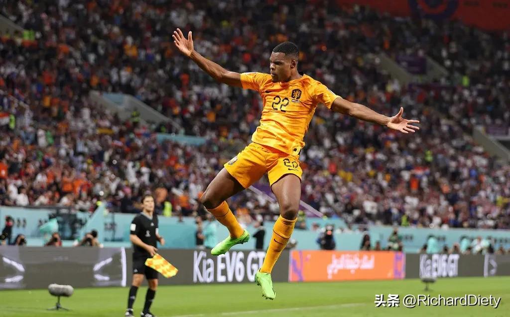 范加尔荷兰2:0挪威晋级世界杯,荷兰队范加尔新战术