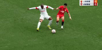 1-0！10打11，成都蓉城91分钟献绝杀！海港吞首败，武磊错失空门