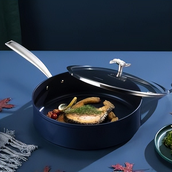 不粘锅会释放有毒物质吗,不粘锅有划痕到底有没有毒