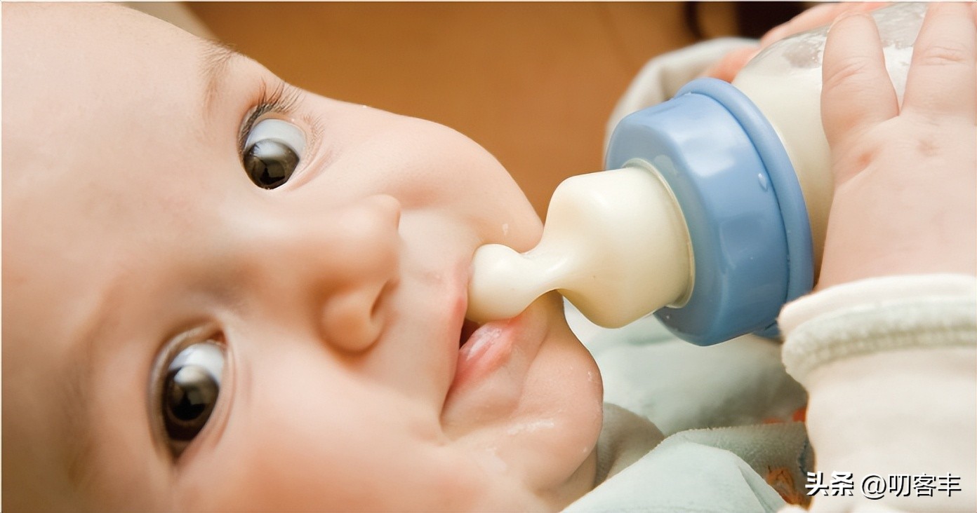 婴儿奶嘴大小对孩子有什么影响,奶嘴大小码选择