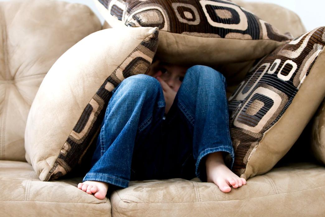 儿童时期遭受心理虐待会对个体之后的发展有何影响？