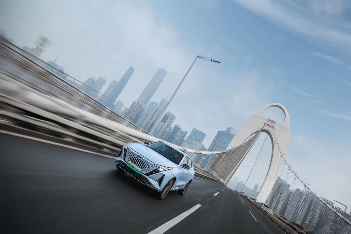 长安欧尚z6idd新能源suv排行榜,长安欧尚z6智电idd是中型suv吗