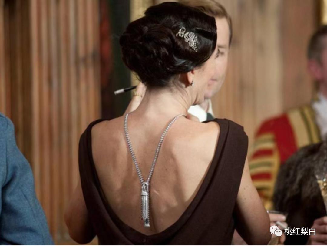 温莎公爵夫人珠宝展出,温莎公爵夫妻视频