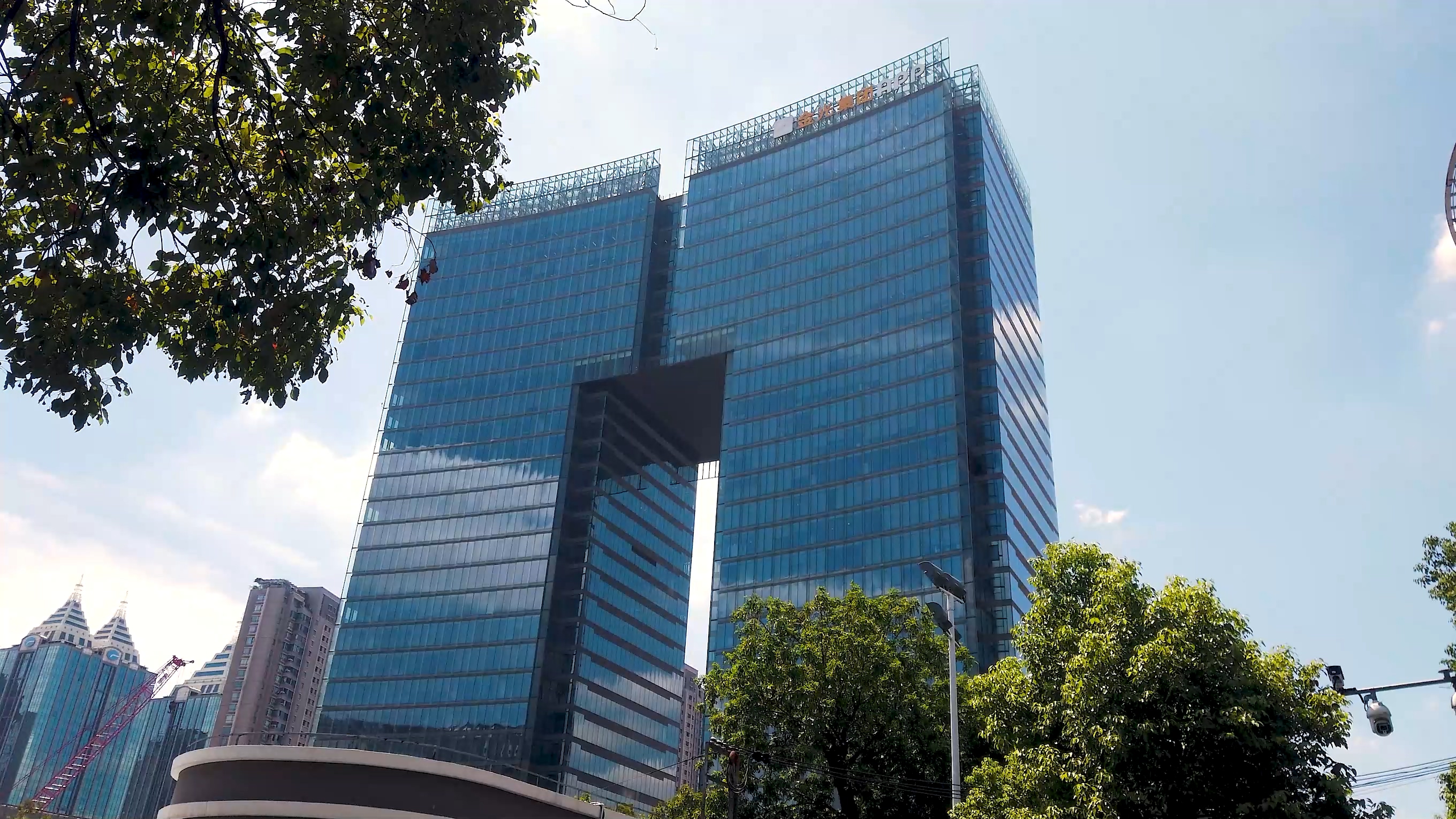 上海长宁区为什么这么繁华,上海市长宁区繁荣吗