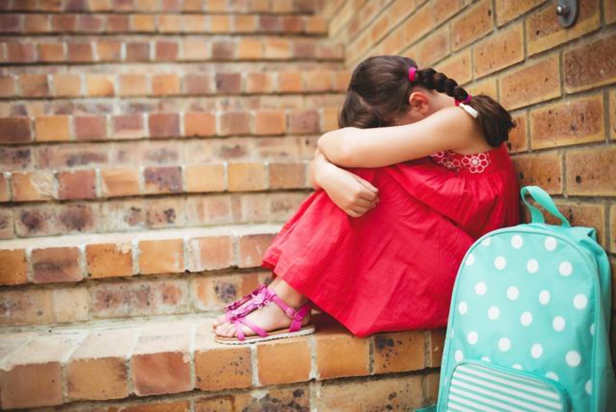 女孩刚来例假身高还能长高吗,女儿第一次来例假还会长身高吗