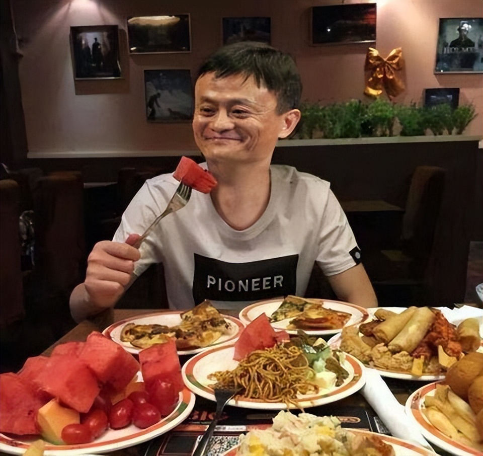 马云为什么会跌落低谷视频,马云的光辉与黯淡