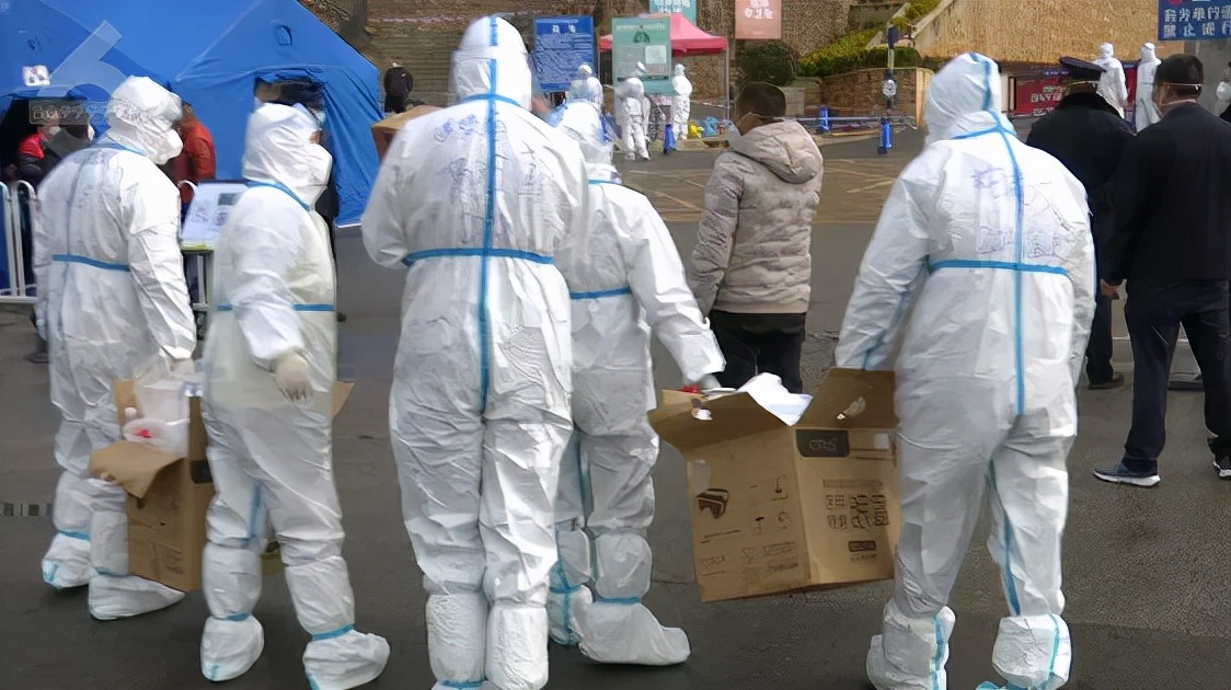 蓝光天娇城的这些*拍偷**照，让人泪目