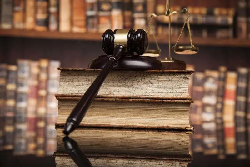 如果股东不配合变更，“挂名”法定代表人该如何退出公司？