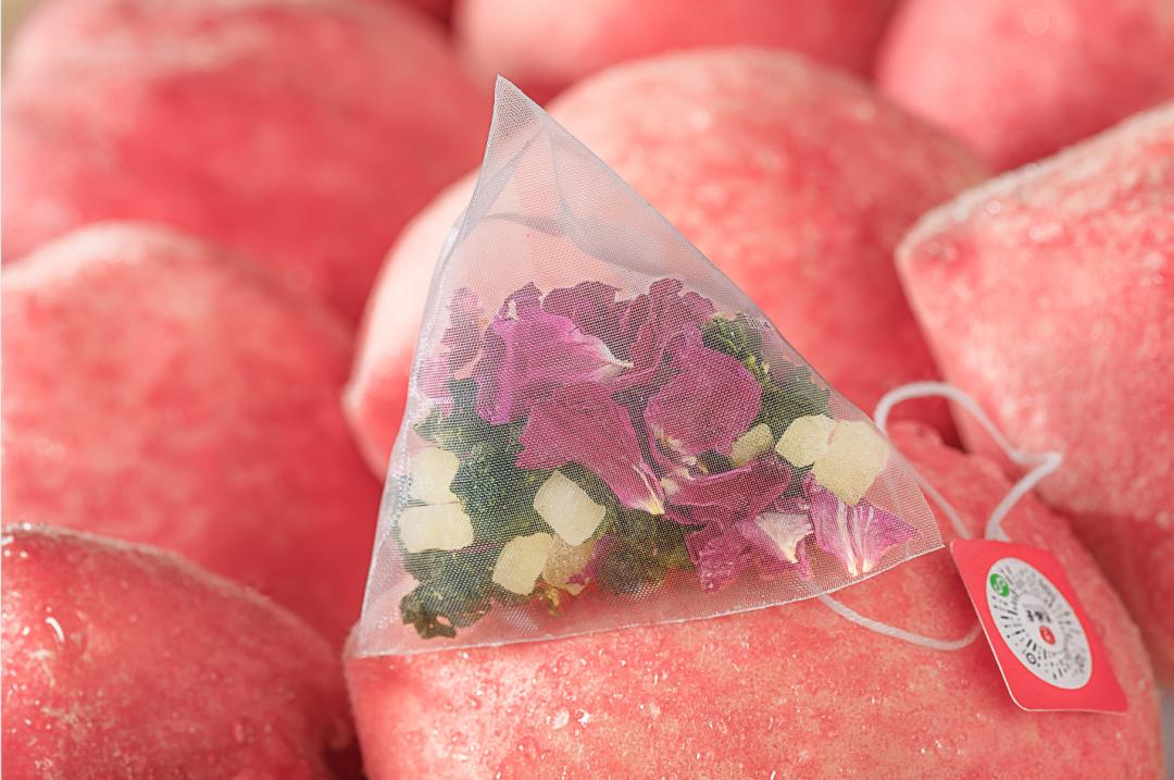 新品上市桃桃乌龙茶,新品上市蜜桃乌龙茶