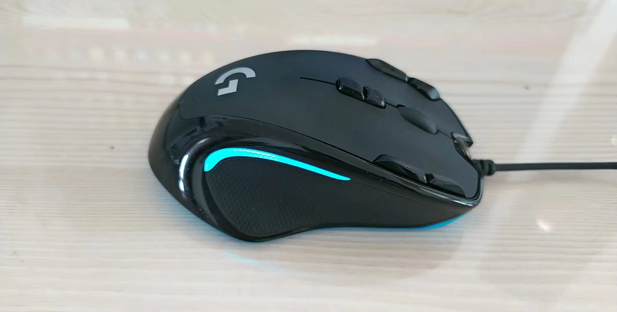 性价比高的罗技鼠标推荐,和罗技g300s差不多的鼠标