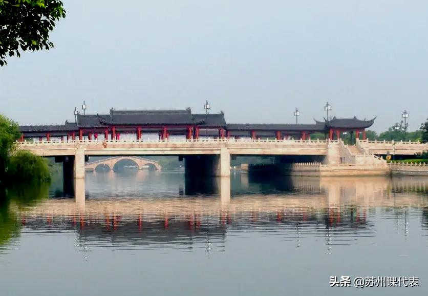 君到姑苏见人家尽枕河写的是哪里,君到姑苏见人家尽枕河是什么含义