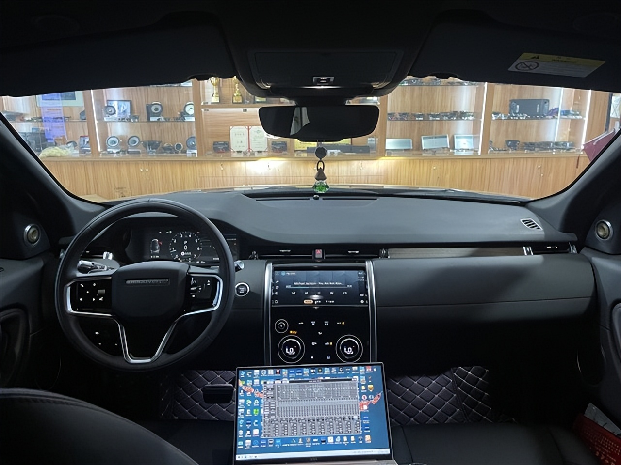 路虎劲浪音响效果,路虎发现运动版2024款音响改装