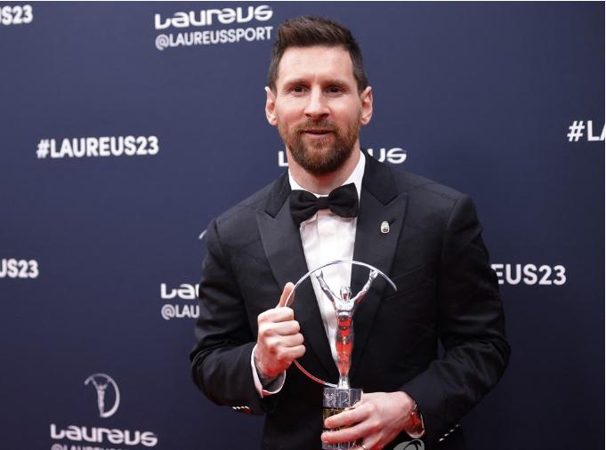 梅西荣膺世界足球先生回放,谷爱凌和梅西是一起获得的吗