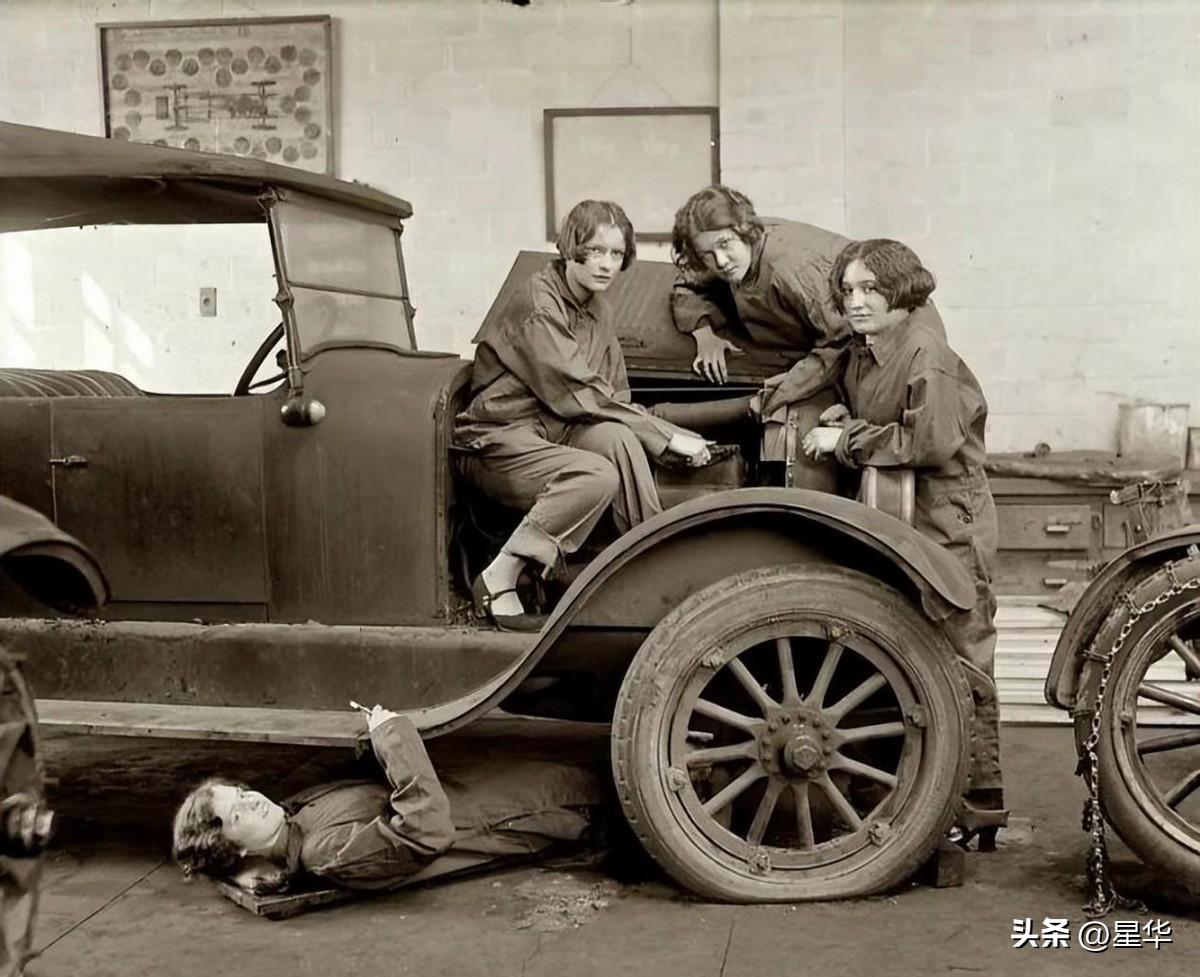 【晚清*楼青**秘影】*楼青**女媚态撩心，丰乳肥臀，风情难挡！