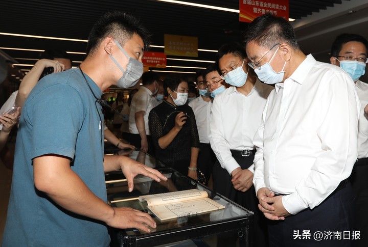 竹简、龙鳞装、蝴蝶装……看“古籍前世今生”，感受书香之美