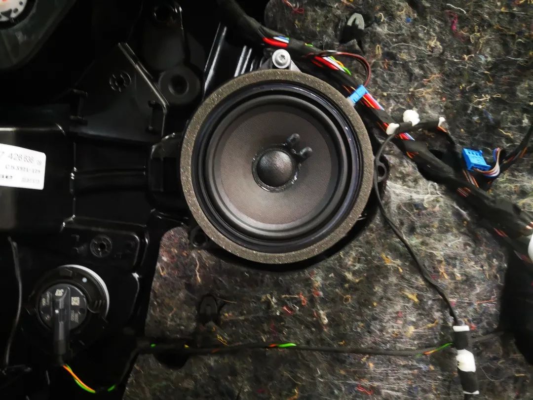 只有升级过才知道什么是无损升级，宝马5系升级德国麦士专用音响