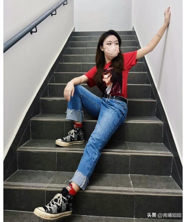 裙裤洋气减龄清凉短袖t恤百搭,2022潮款洋气t恤配背带裤