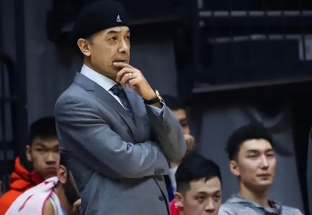 新疆男篮主教练阿的江换成谁,新疆主帅阿的江儿子