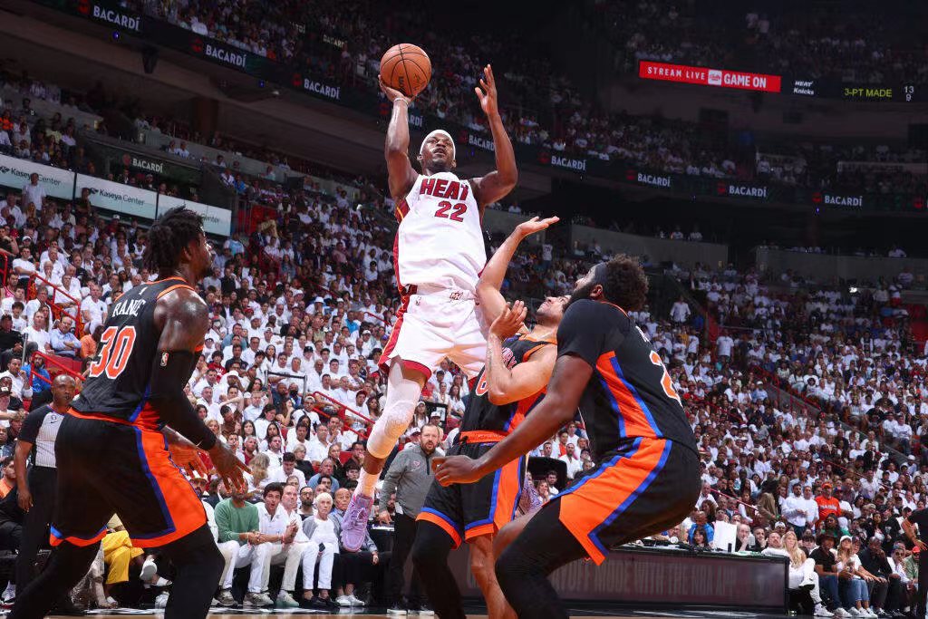 热火3比1尼克斯湖人3比1勇士,马刺湖人勇士热火